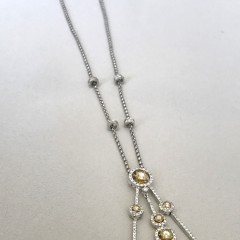 18k White Gold and Diamond Pendant