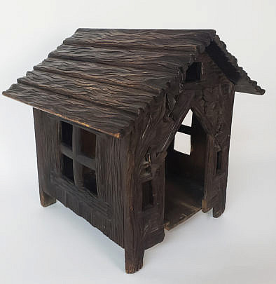 80-2574 Black Forest Dog House A