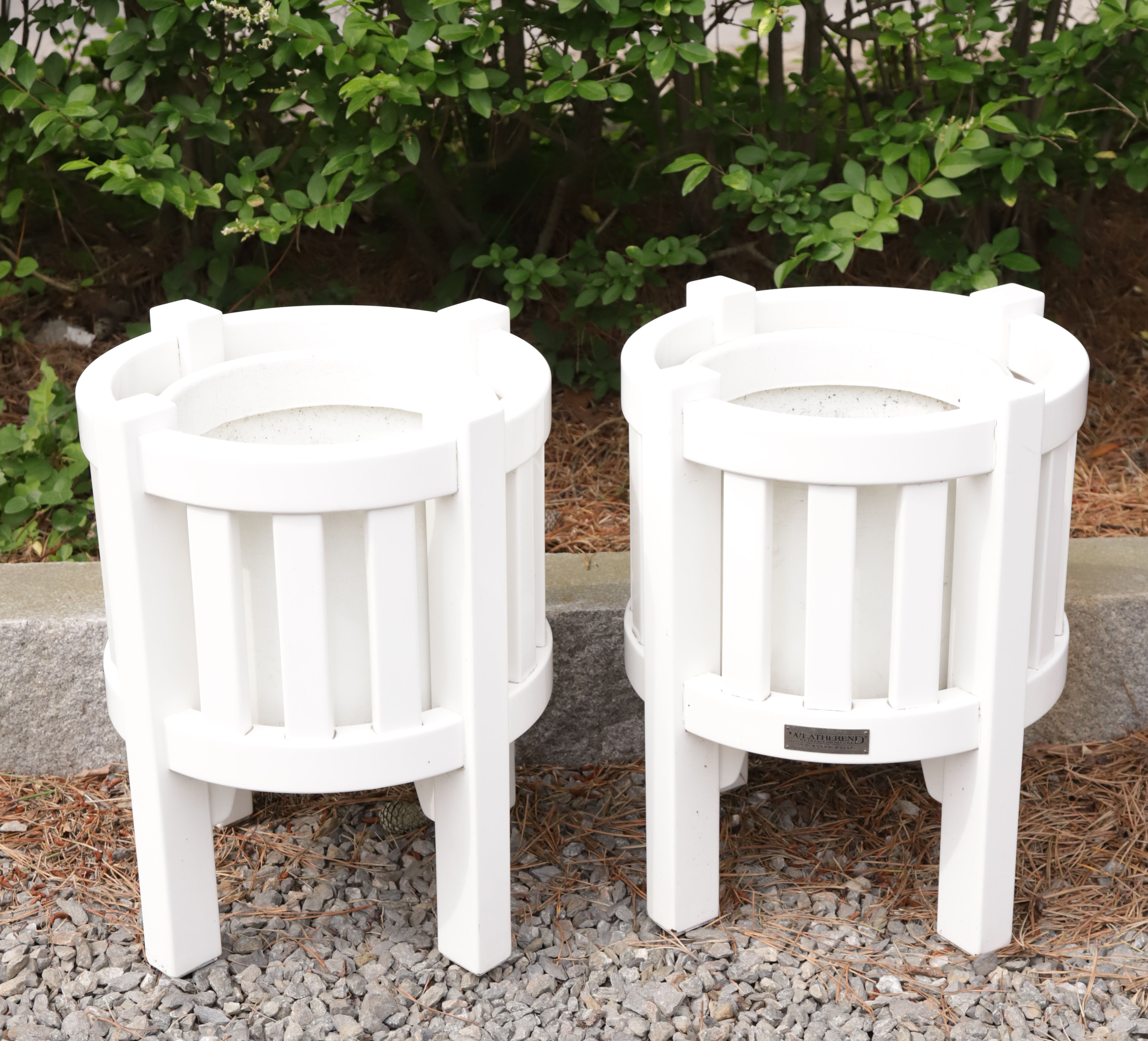 Pair of Weatherend Southern Planters