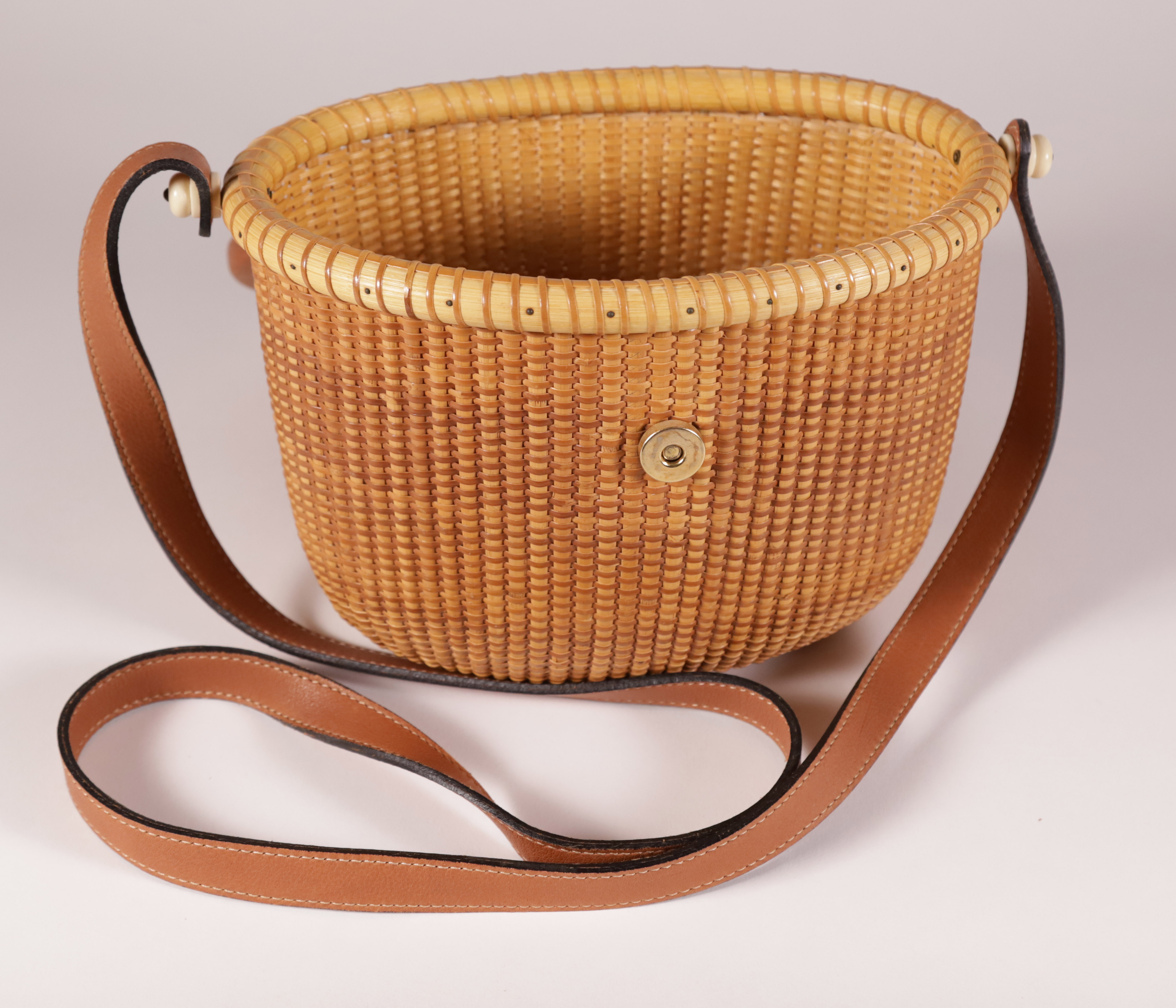 Nantucket Basket Friendship Purse with Leather Shoulder Strap