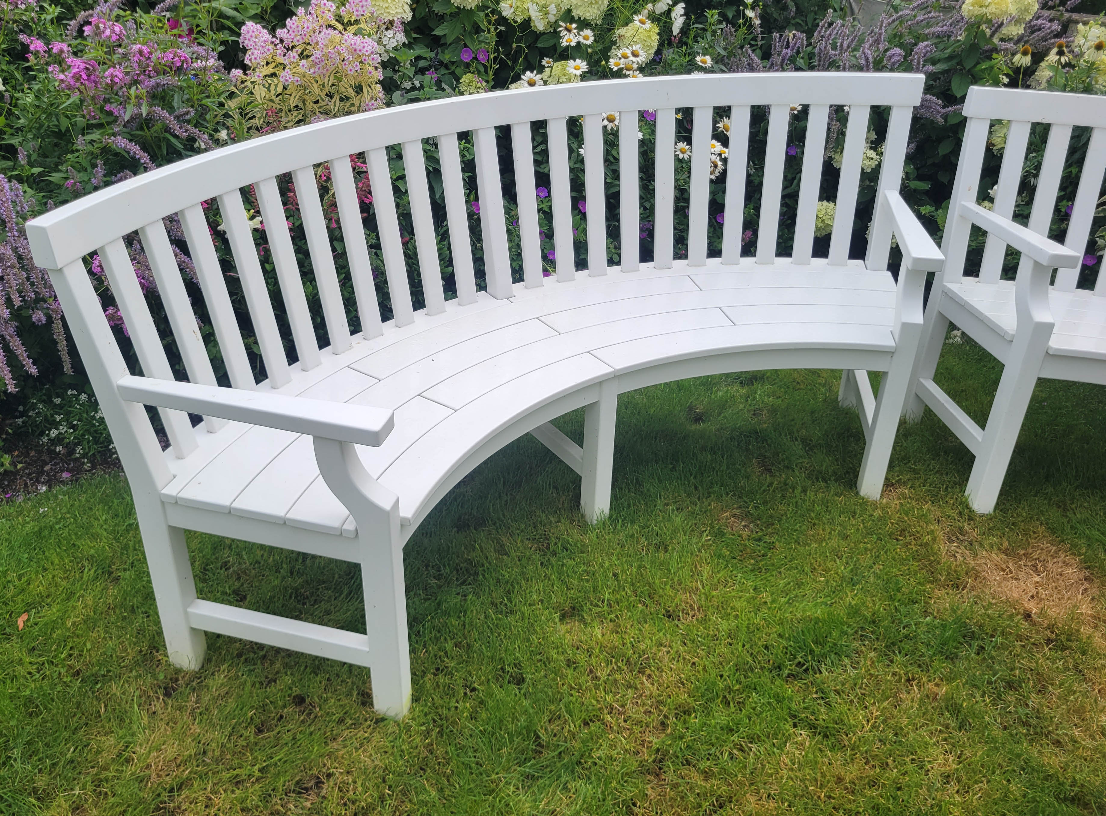 Pair of Weatherend Quarter Round Benches in White Yacht Finish